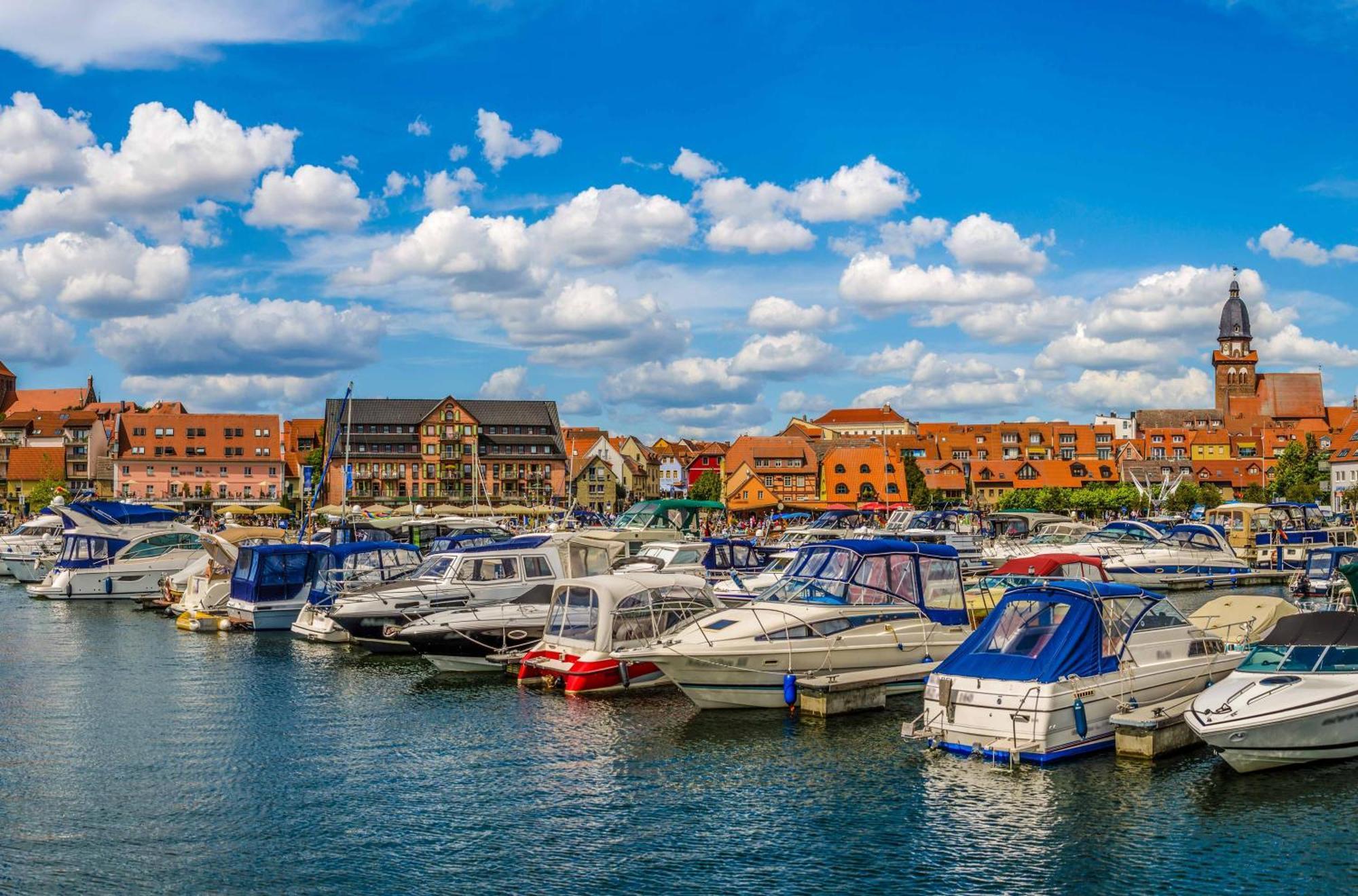 Ferienwohnungen Am Mueritzer Hafen Варен Екстериор снимка